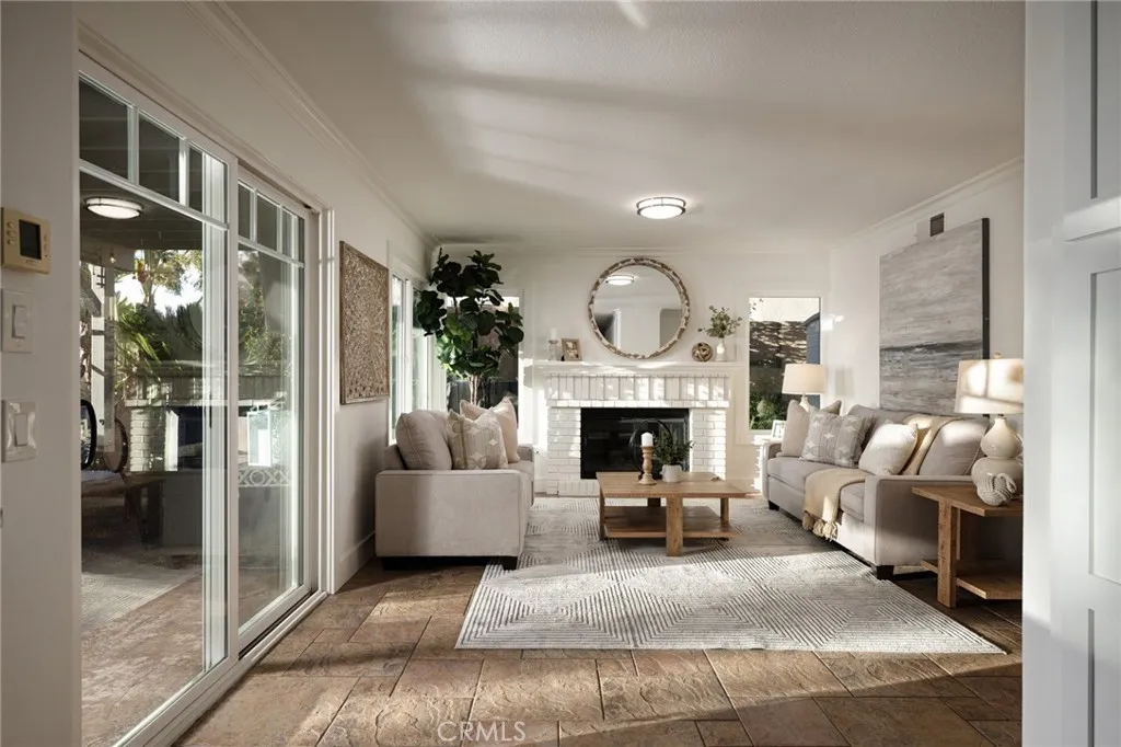 17 Sillero, Rancho Santa Margarita, California 92688 home-pic-12