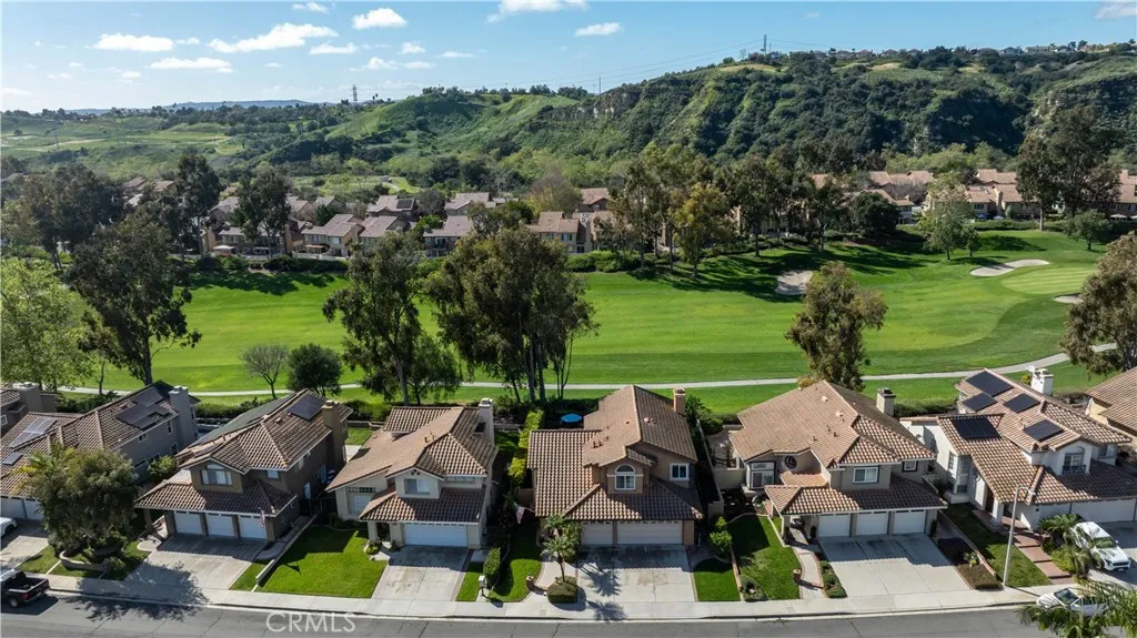 17 Sillero, Rancho Santa Margarita, California 92688 home-pic-48