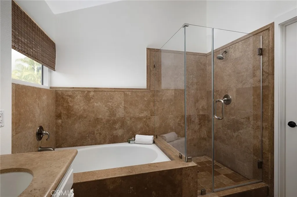 17 Sillero, Rancho Santa Margarita, California 92688 home-pic-23
