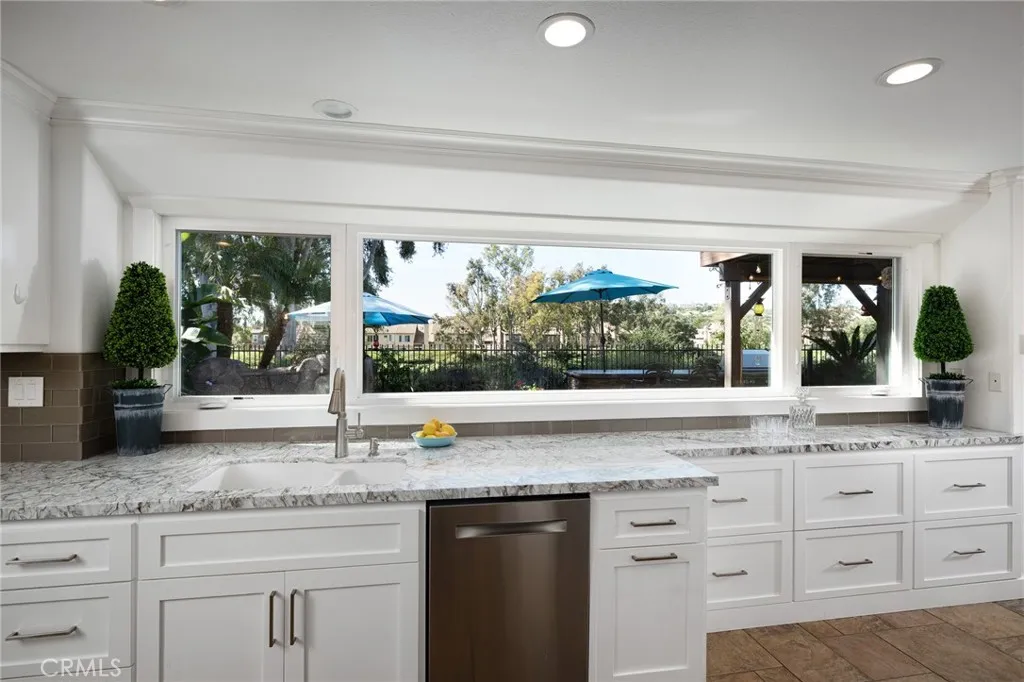 17 Sillero, Rancho Santa Margarita, California 92688 home-pic-9