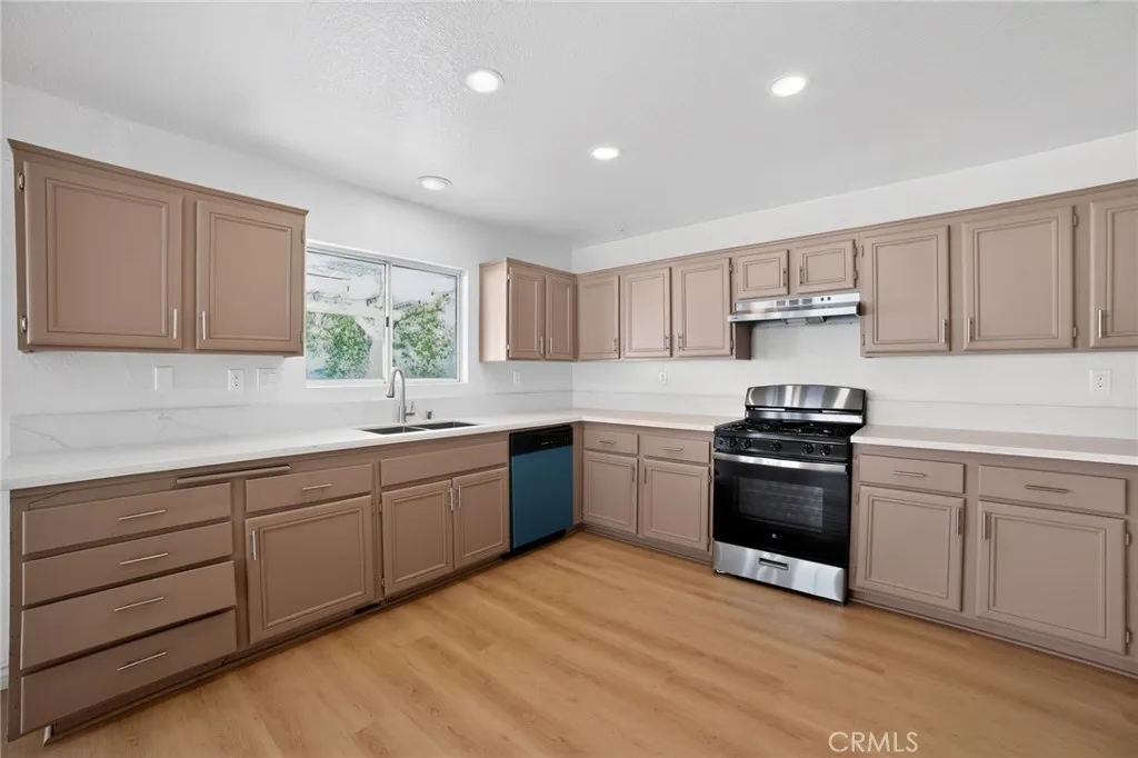 21440 Shakespeare Court, Moreno Valley, California 92557 home-pic-6