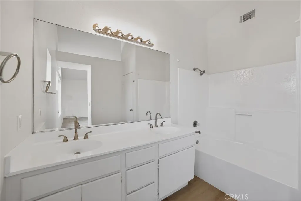 21440 Shakespeare Court, Moreno Valley, California 92557 home-pic-13