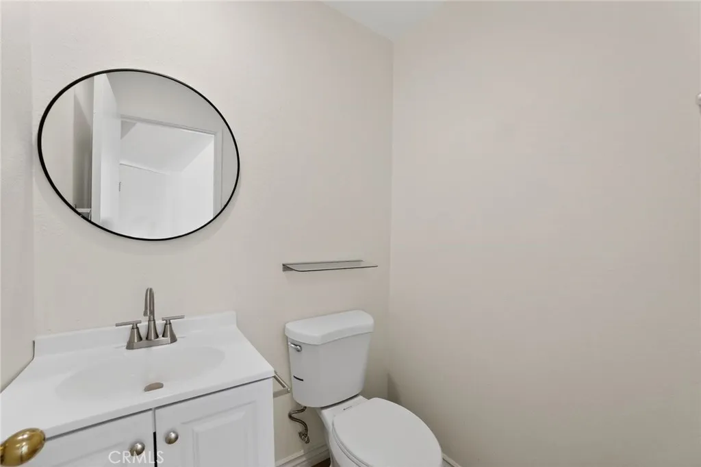 21440 Shakespeare Court, Moreno Valley, California 92557 home-pic-10
