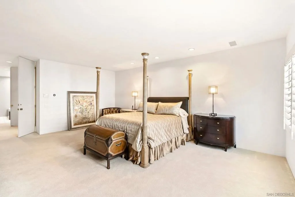 7437 Avenida De Palais, Carlsbad, California 92009 home-pic-6