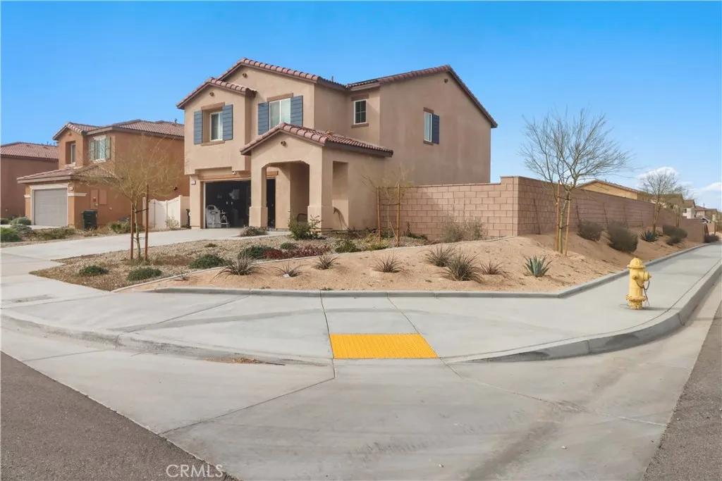 10292 Vanessa Court, Adelanto, California 92301 home-pic-2