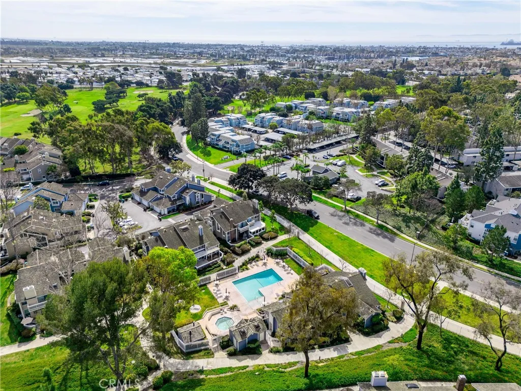 500 Stoneham Court 102, Long Beach, California 90803 home-pic-48