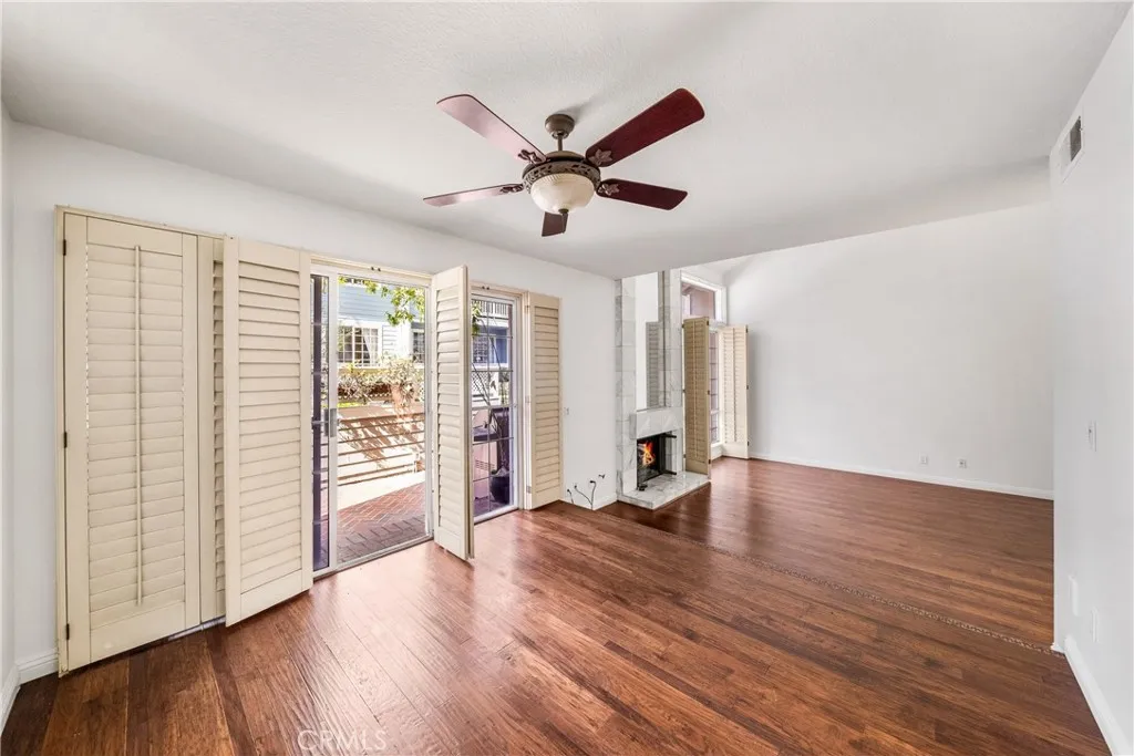 500 Stoneham Court 102, Long Beach, California 90803 home-pic-15