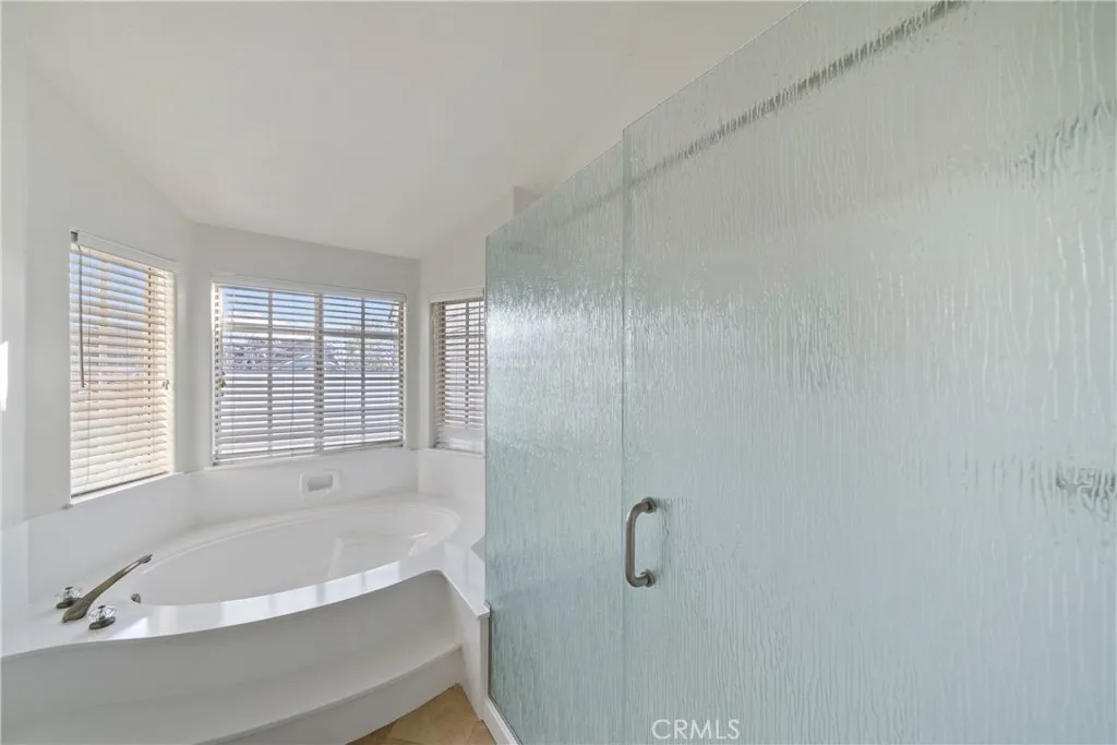 500 Stoneham Court 102, Long Beach, California 90803 home-pic-26
