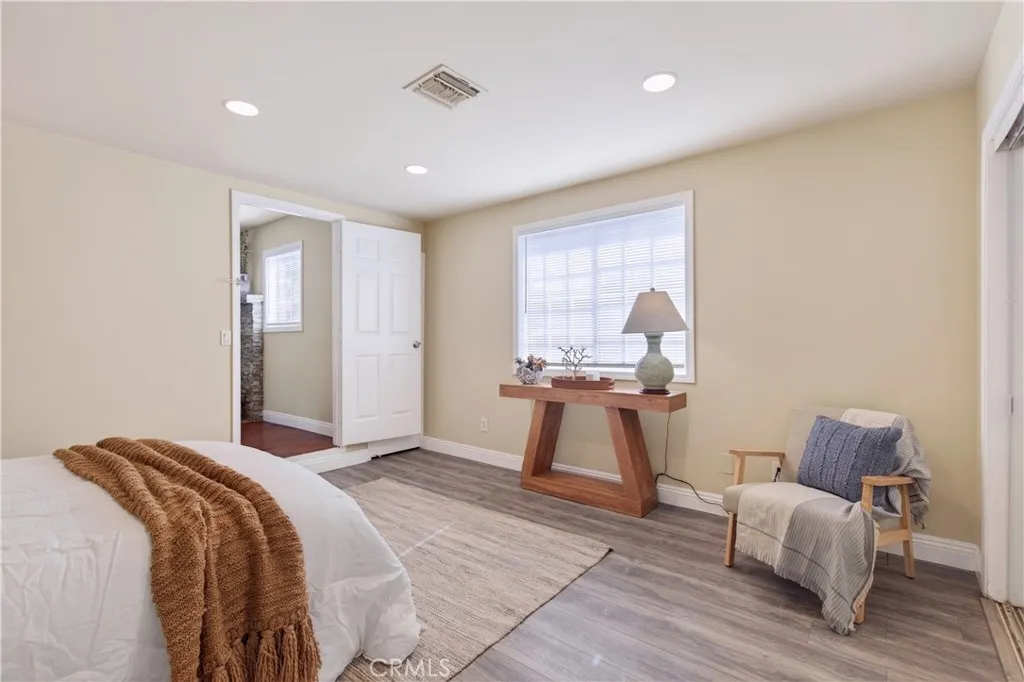 6127 Adenmoor Avenue, Lakewood, California 90713 home-pic-20