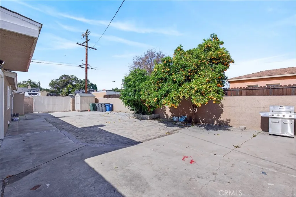 6127 Adenmoor Avenue, Lakewood, California 90713 home-pic-33