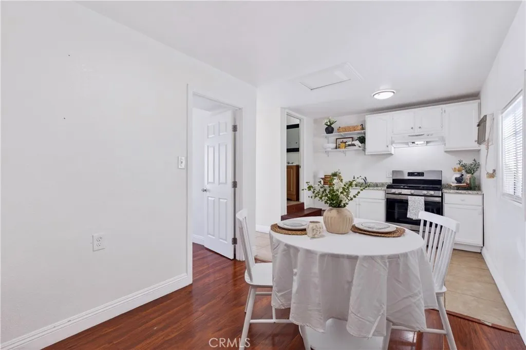 6127 Adenmoor Avenue, Lakewood, California 90713 home-pic-27