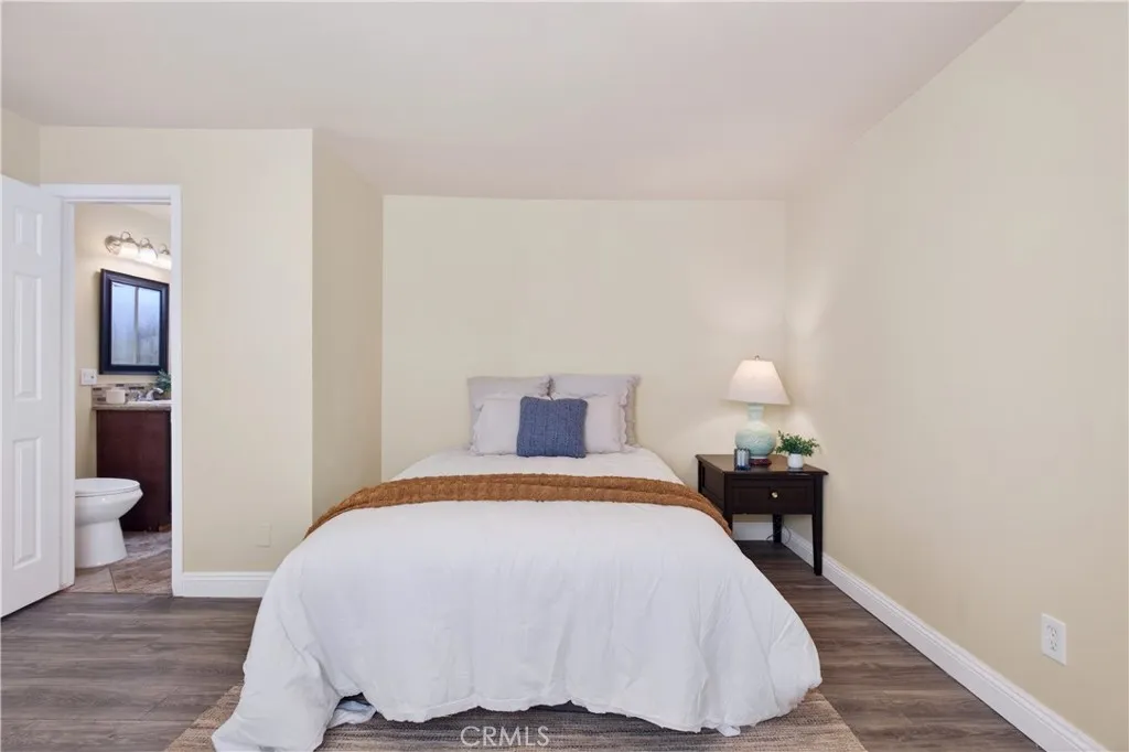 6127 Adenmoor Avenue, Lakewood, California 90713 home-pic-19