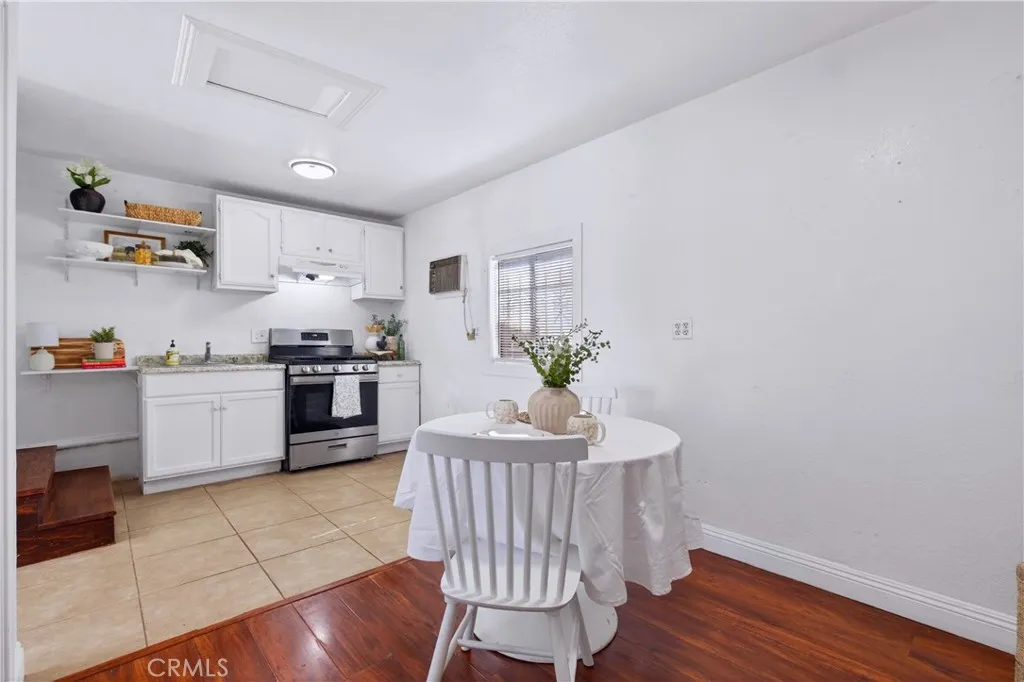 6127 Adenmoor Avenue, Lakewood, California 90713 home-pic-26