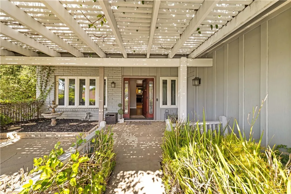 21415 Running River Court, Diamond Bar, California 91765 home-pic-4