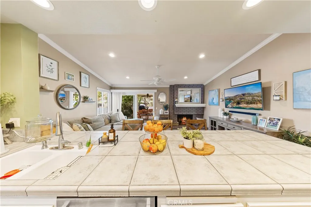 21415 Running River Court, Diamond Bar, California 91765 home-pic-15
