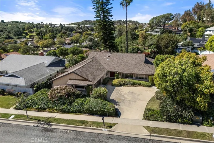 3125 La Sombra Way, Fullerton, California 92835