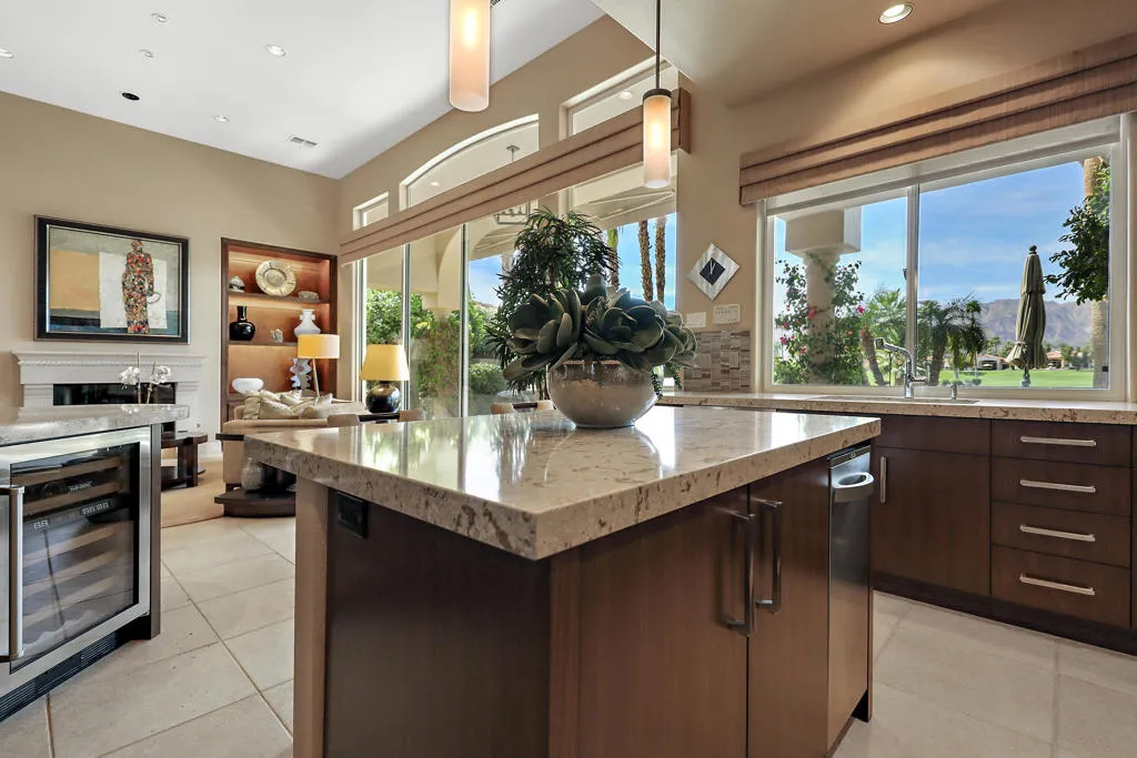 79560 Mission Drive E, La Quinta, California 92253 home-pic-11