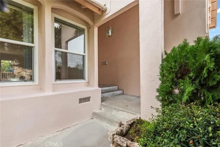 Front Entry with stairs