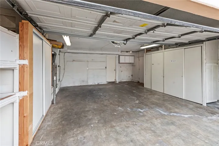 Direct access from Garage into House.