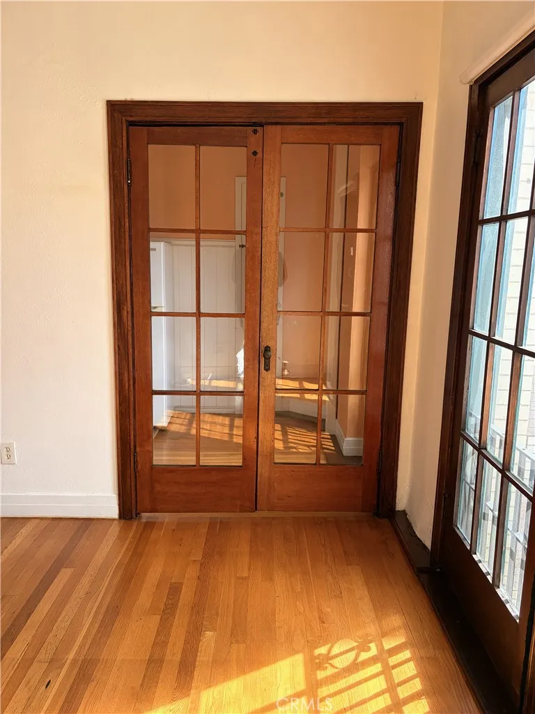 2121 James M Wood 412, Los Angeles, California 90006 home-pic-11