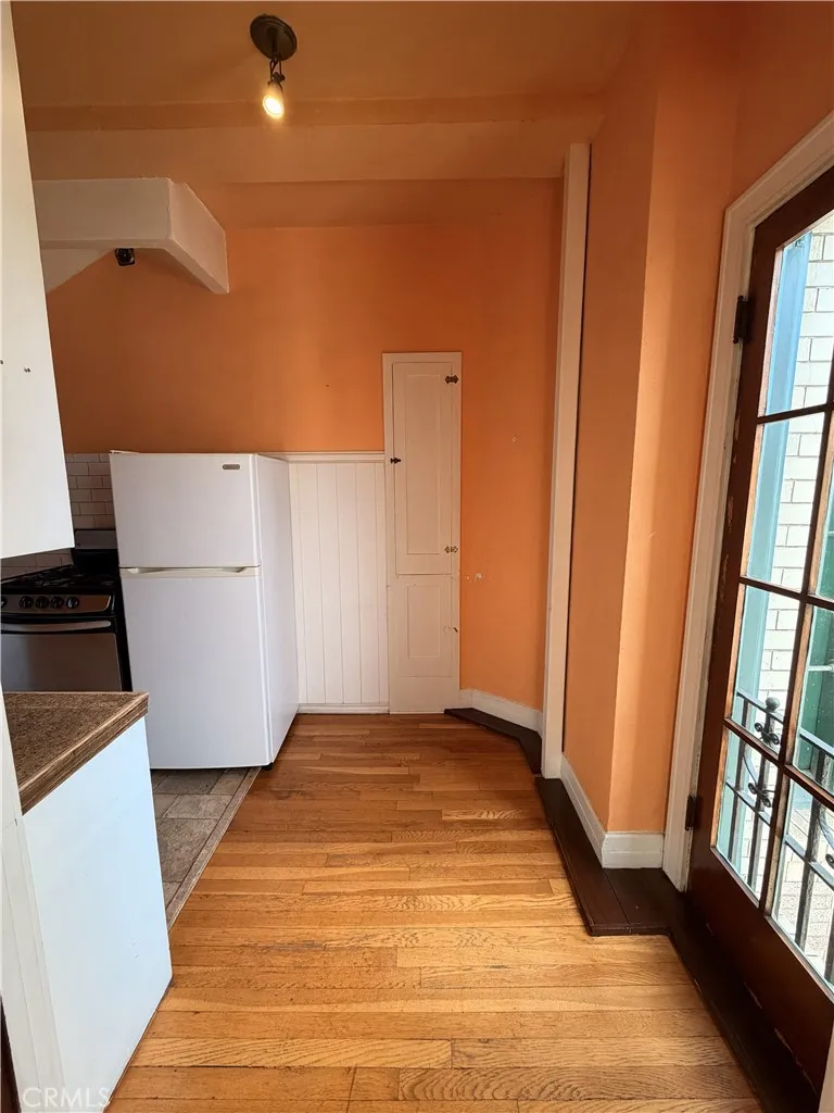 2121 James M Wood 412, Los Angeles, California 90006 home-pic-13