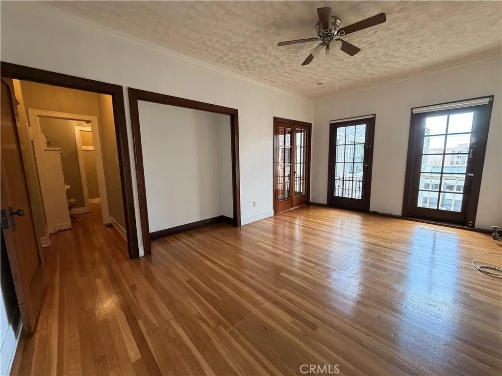 2121 James M Wood 412, Los Angeles, California 90006 home-pic-5