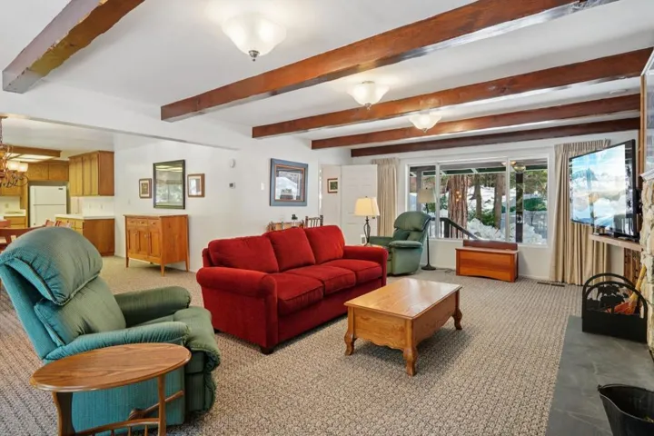 8-web-or-mls-Rim Rock Rd-S2502-007