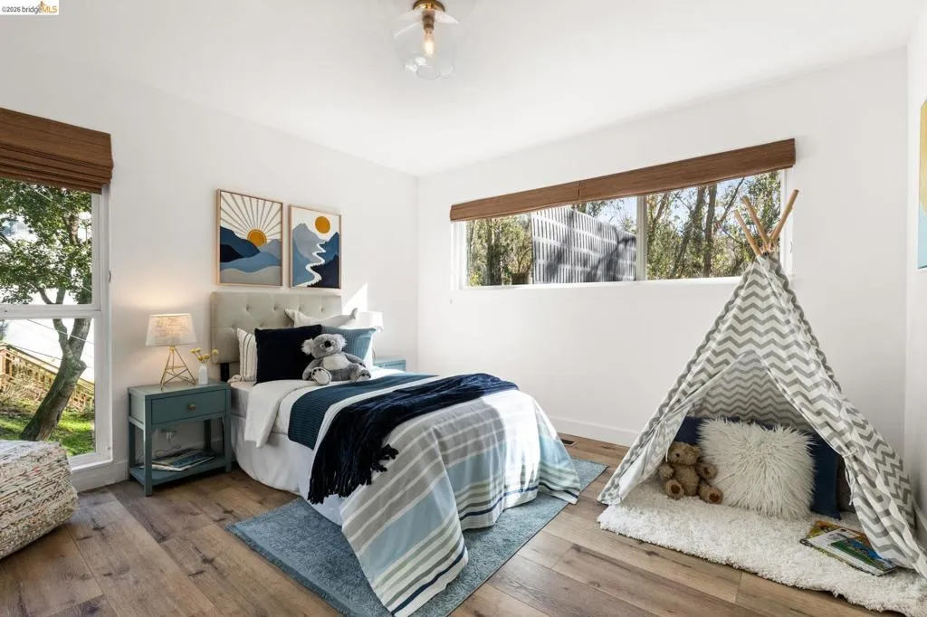 6931 6931 Pinehaven Rd, Oakland, California 94611 home-pic-33