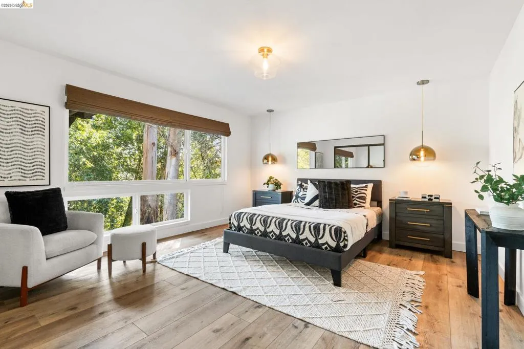 6931 6931 Pinehaven Rd, Oakland, California 94611 home-pic-28