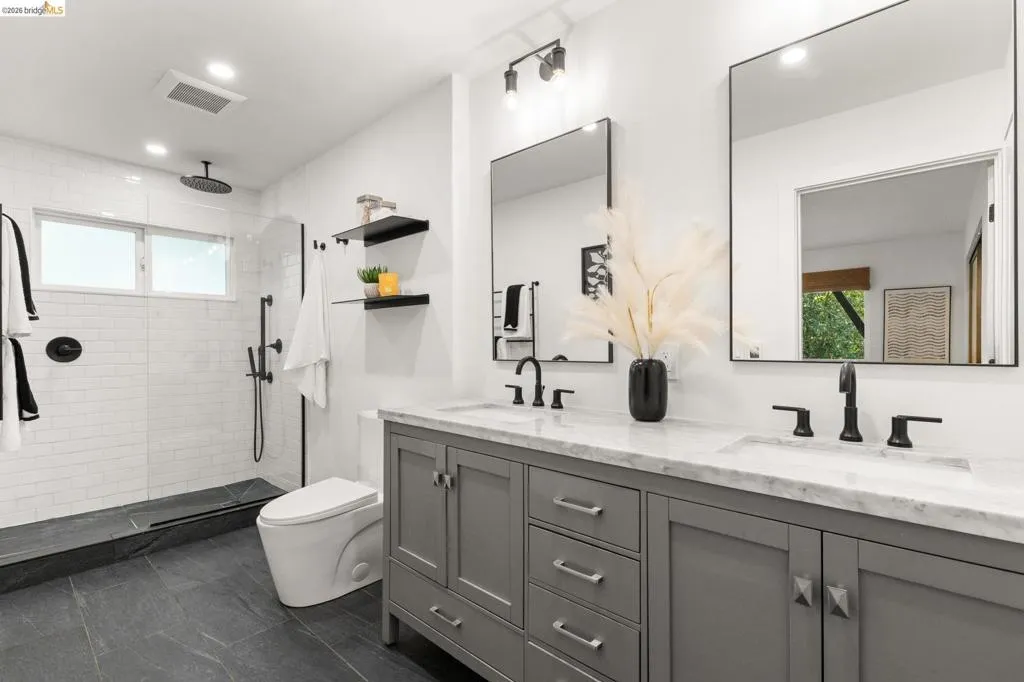 6931 6931 Pinehaven Rd, Oakland, California 94611 home-pic-31