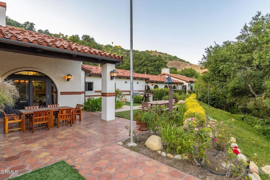 10829 10883 10883 Oak Knoll Road, Ojai, California 93023 home-pic-16