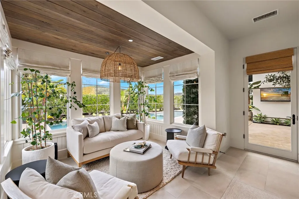 17 Water Port, Newport Coast, California 92657 home-pic-16