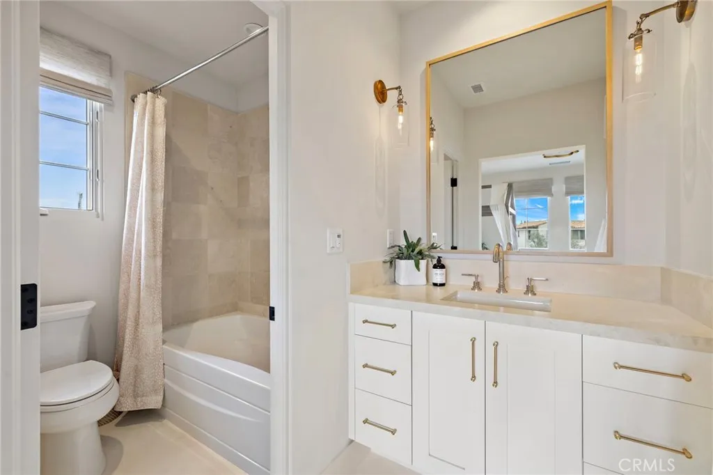 17 Water Port, Newport Coast, California 92657 home-pic-28