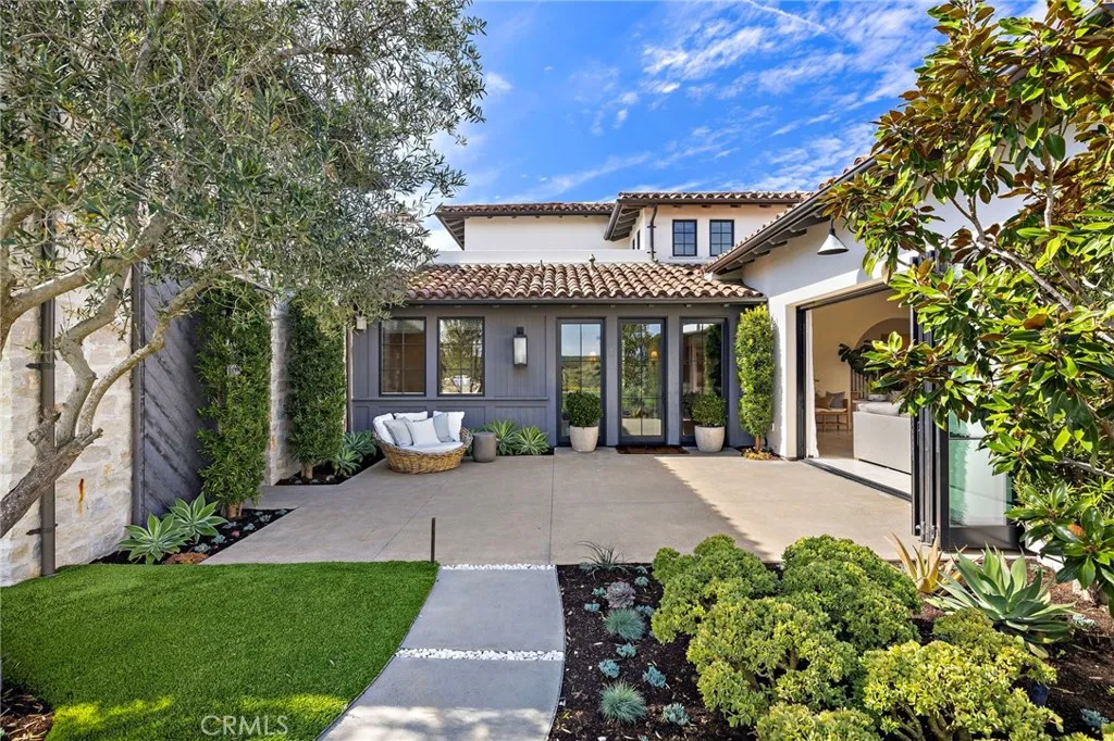 17 Water Port, Newport Coast, California 92657 home-pic-43