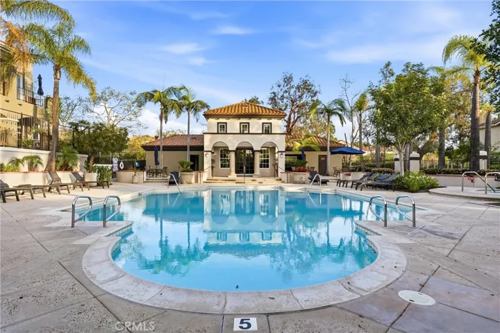 Community Pool, Spa and Gym