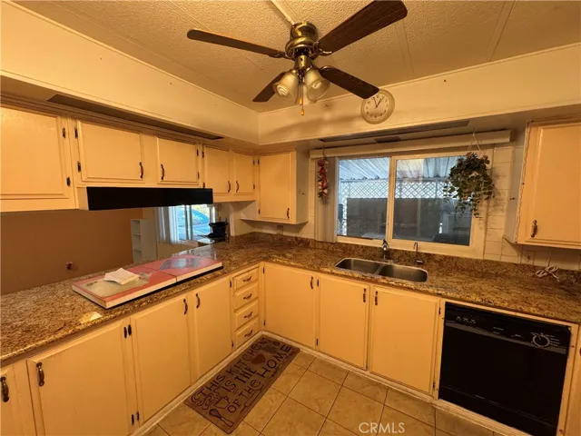 Open kitchen