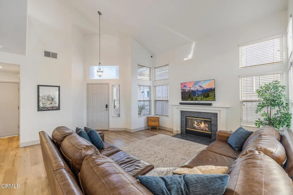 3118 Foxtail Court, Thousand Oaks, California 91362 home-pic-11