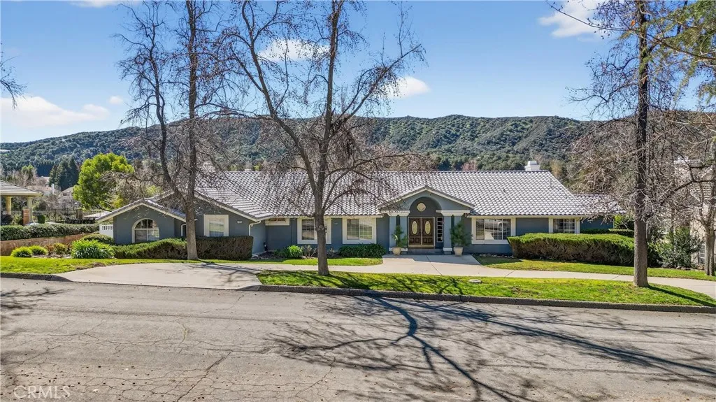 37321 Ironwood Drive, Yucaipa, California 92399 home-pic-1