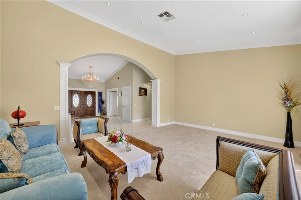 37321 Ironwood Drive, Yucaipa, California 92399 home-pic-8