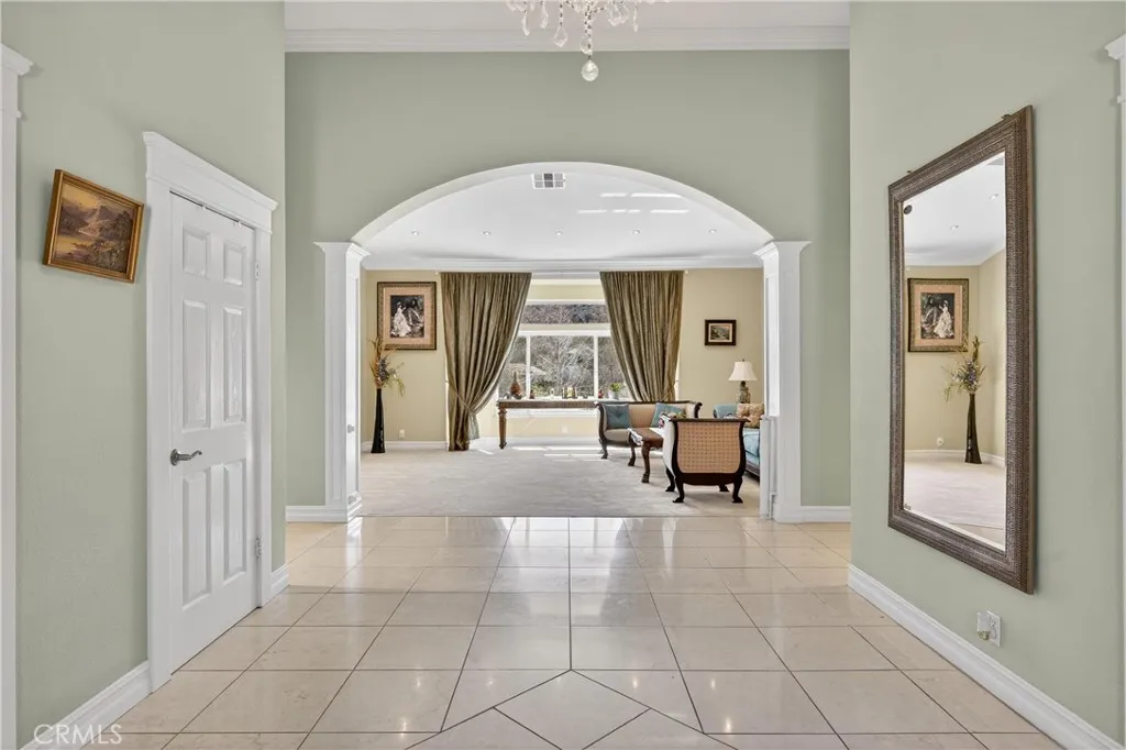 37321 Ironwood Drive, Yucaipa, California 92399 home-pic-6
