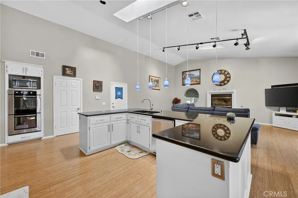 37321 Ironwood Drive, Yucaipa, California 92399 home-pic-22