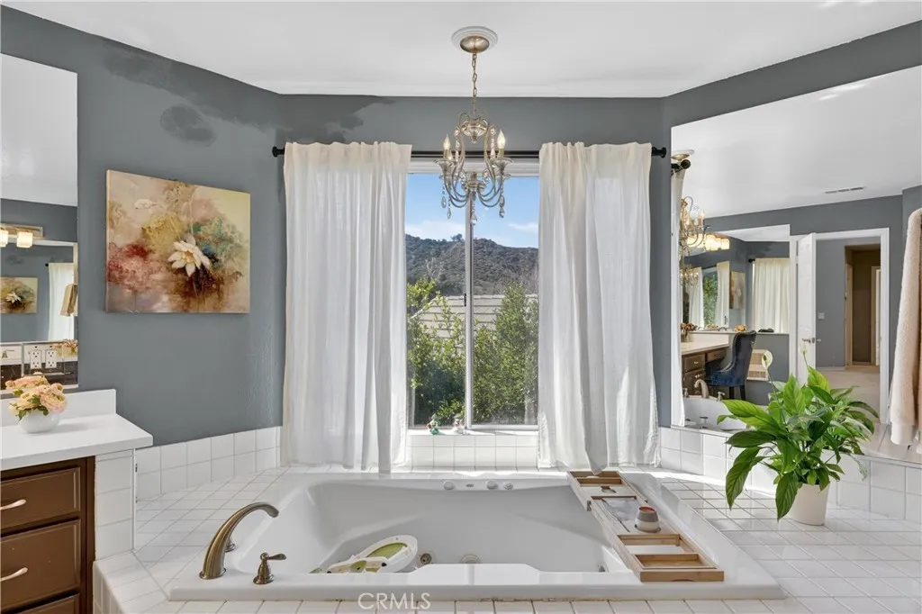 37321 Ironwood Drive, Yucaipa, California 92399 home-pic-42