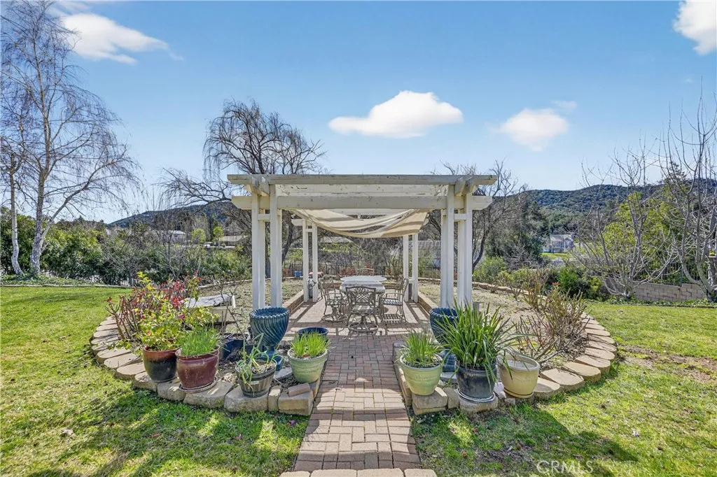 37321 Ironwood Drive, Yucaipa, California 92399 home-pic-52