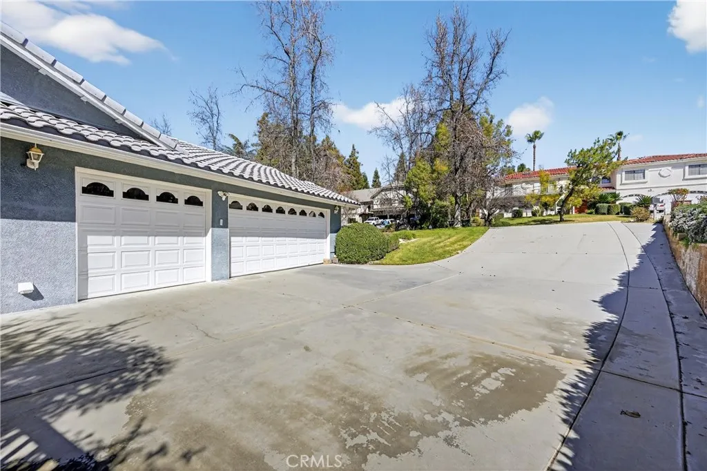 37321 Ironwood Drive, Yucaipa, California 92399 home-pic-4