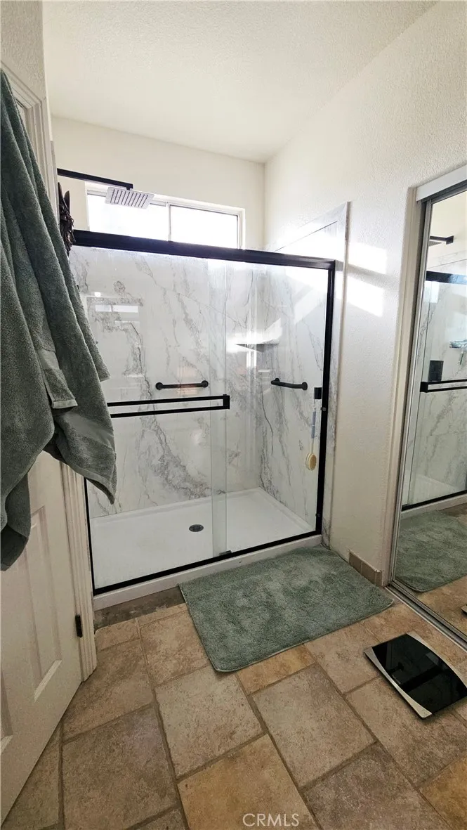 5644 W Avenue L14, Lancaster, California 93536 home-pic-21