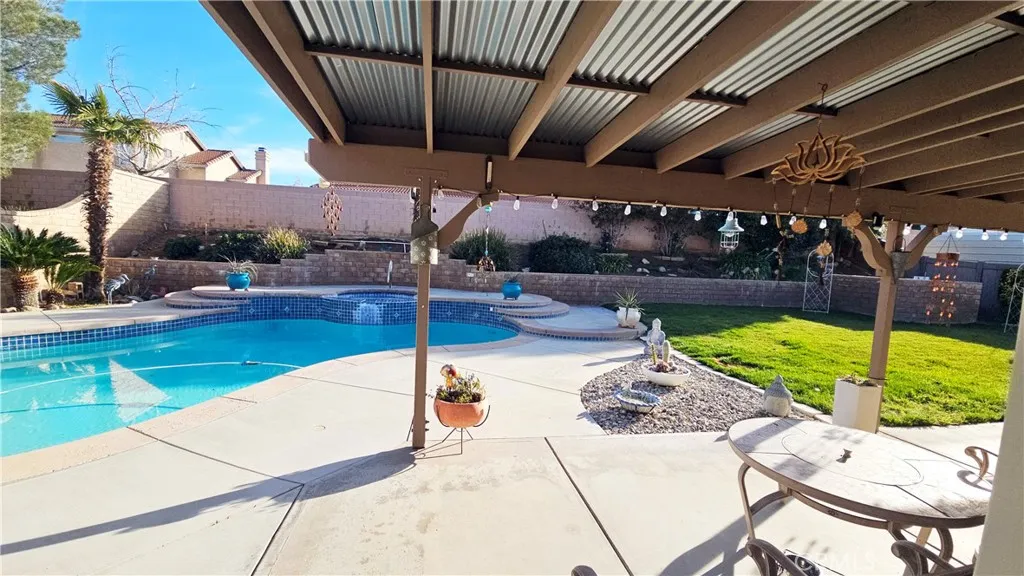 5644 W Avenue L14, Lancaster, California 93536 home-pic-23