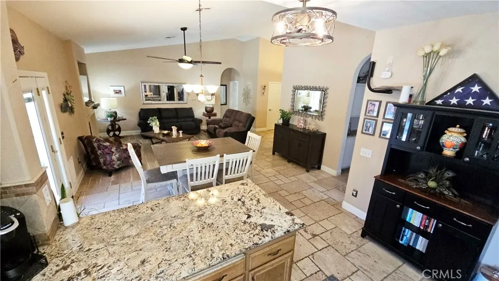 5644 W Avenue L14, Lancaster, California 93536 home-pic-7