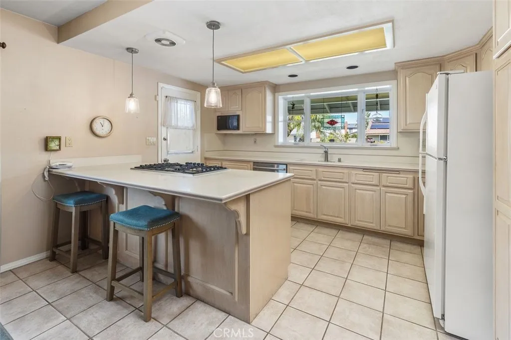 4932 Windsong, La Palma, California 90623 home-pic-8