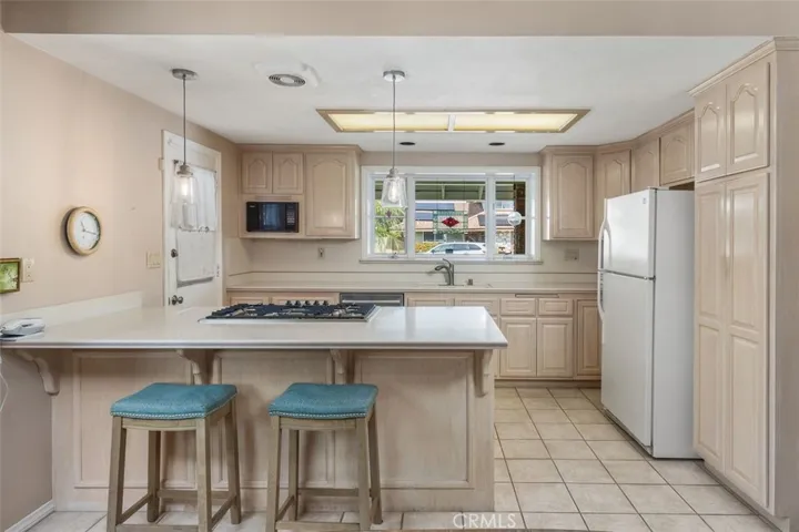 4932 Windsong, La Palma, California 90623