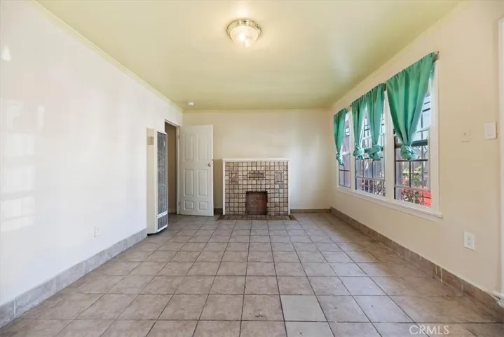  Vacant Unit: Living Room